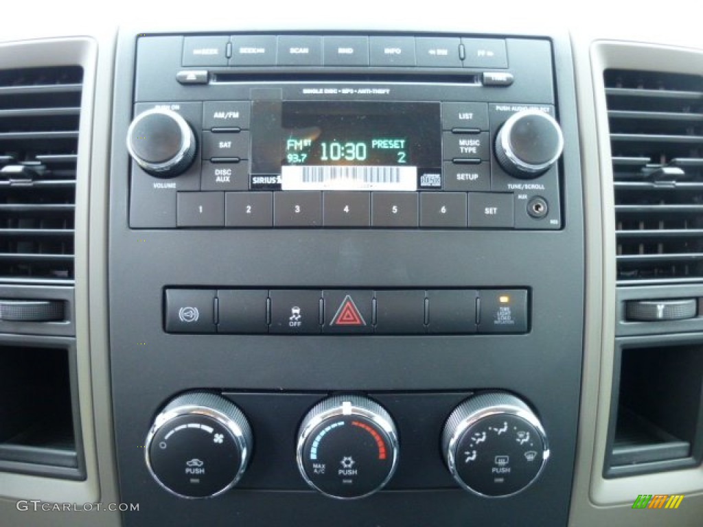 2012 Dodge Ram 2500 HD ST Regular Cab 4x4 Controls Photo #75067369