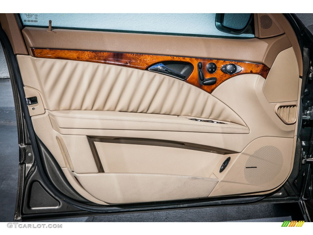 2009 Mercedes-Benz E 550 Sedan Cashmere Door Panel Photo #75068273