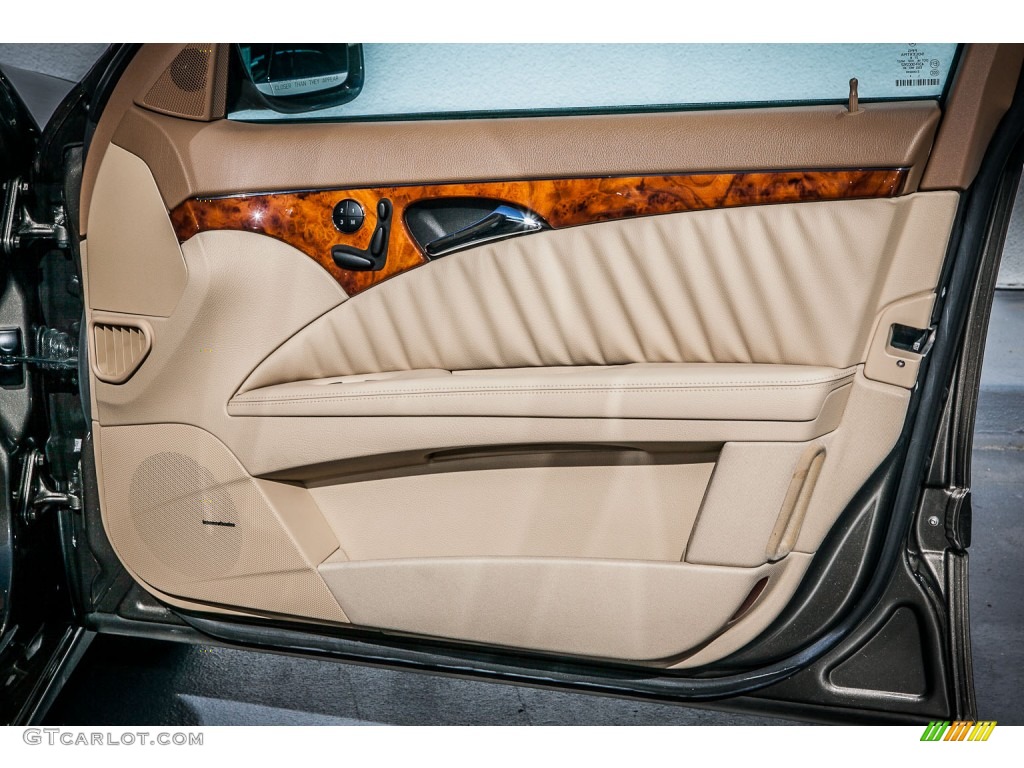 2009 Mercedes-Benz E 550 Sedan Cashmere Door Panel Photo #75068390