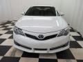 Super White - Camry SE Photo No. 2
