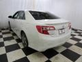 Super White - Camry SE Photo No. 20