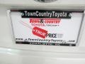 Super White - Camry SE Photo No. 22