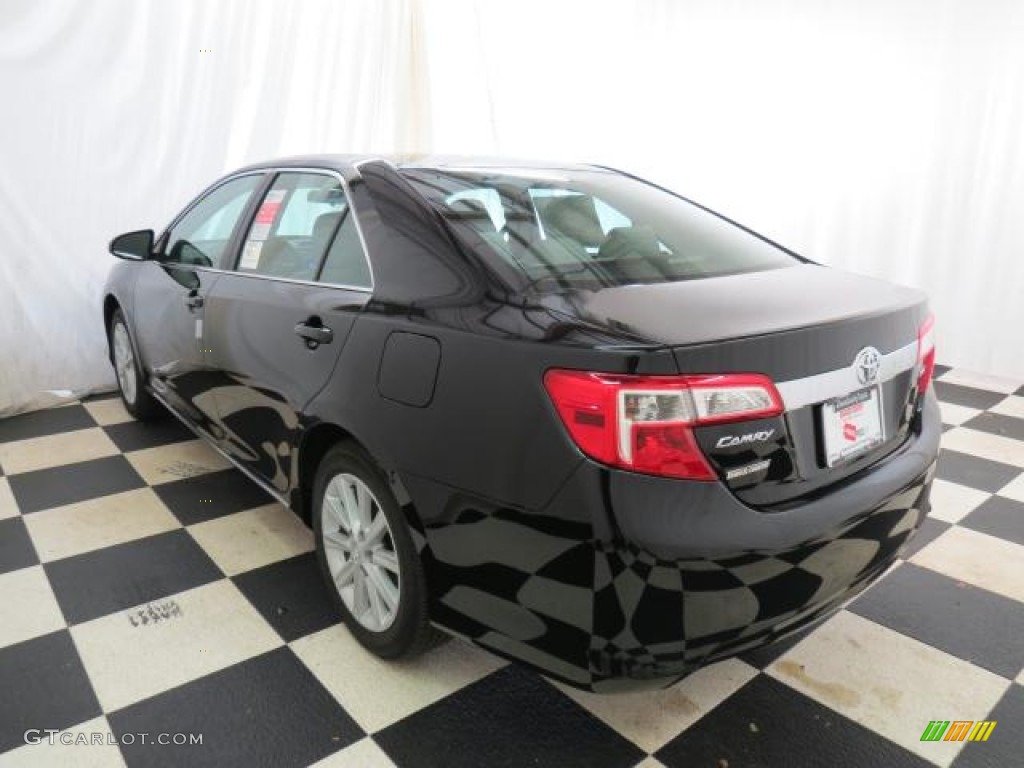 2012 Camry XLE - Attitude Black Metallic / Light Gray photo #20