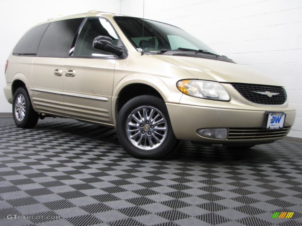 2001 Town & Country Limited - Champagne Pearl / Taupe photo #1