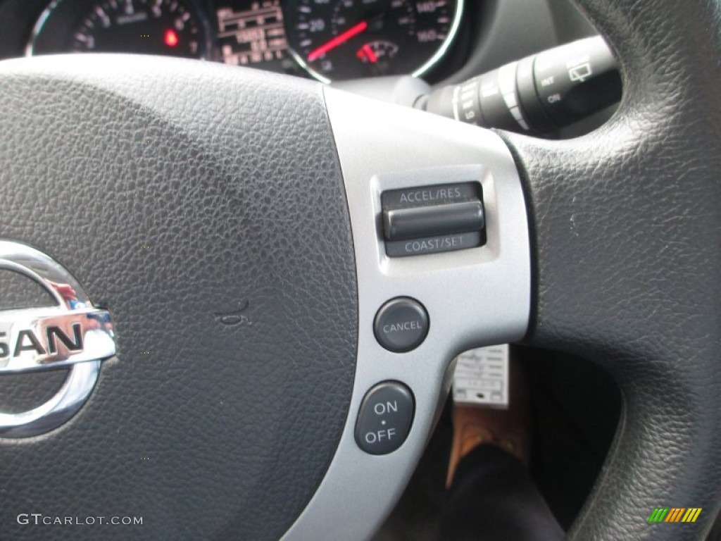 2011 Rogue S AWD - Pearl White / Black photo #18