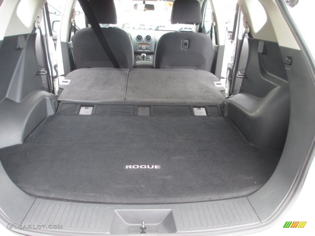 2011 Rogue S AWD - Pearl White / Black photo #27