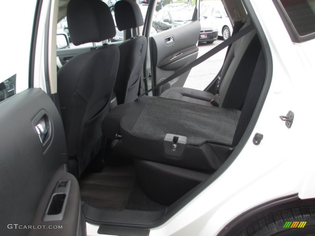 2011 Rogue S AWD - Pearl White / Black photo #28