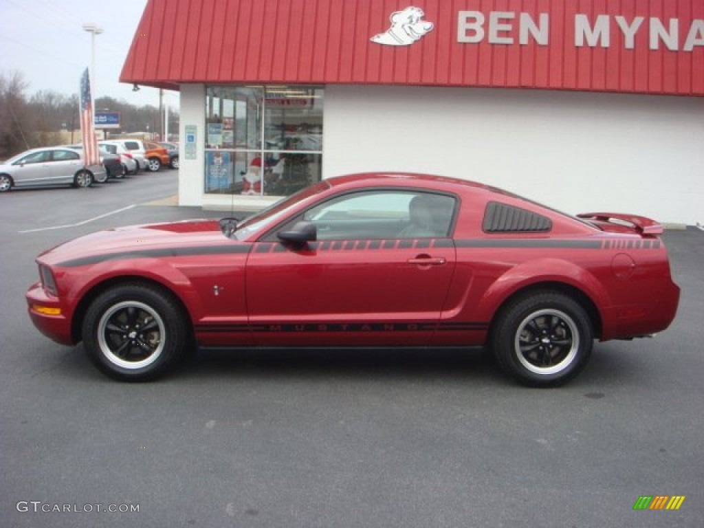 2005 Mustang V6 Deluxe Coupe - Redfire Metallic / Light Graphite photo #2