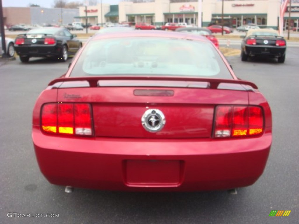 2005 Mustang V6 Deluxe Coupe - Redfire Metallic / Light Graphite photo #4
