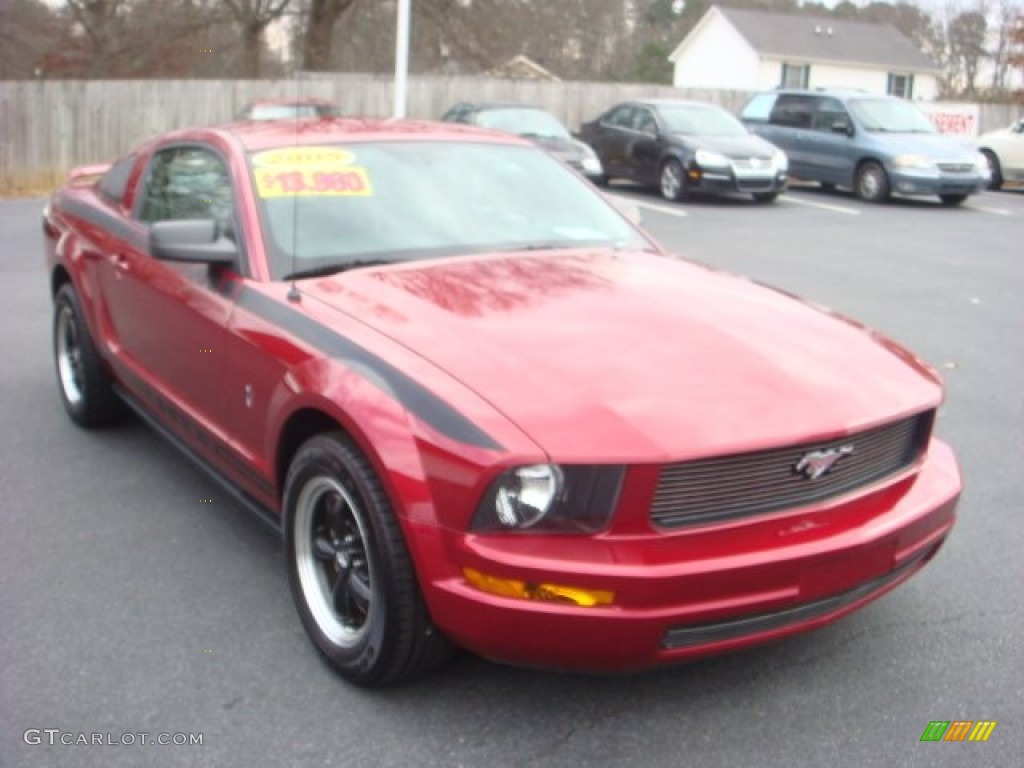 2005 Mustang V6 Deluxe Coupe - Redfire Metallic / Light Graphite photo #6