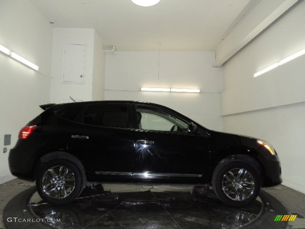 2011 Rogue S AWD Krom Edition - Wicked Black / Black photo #4
