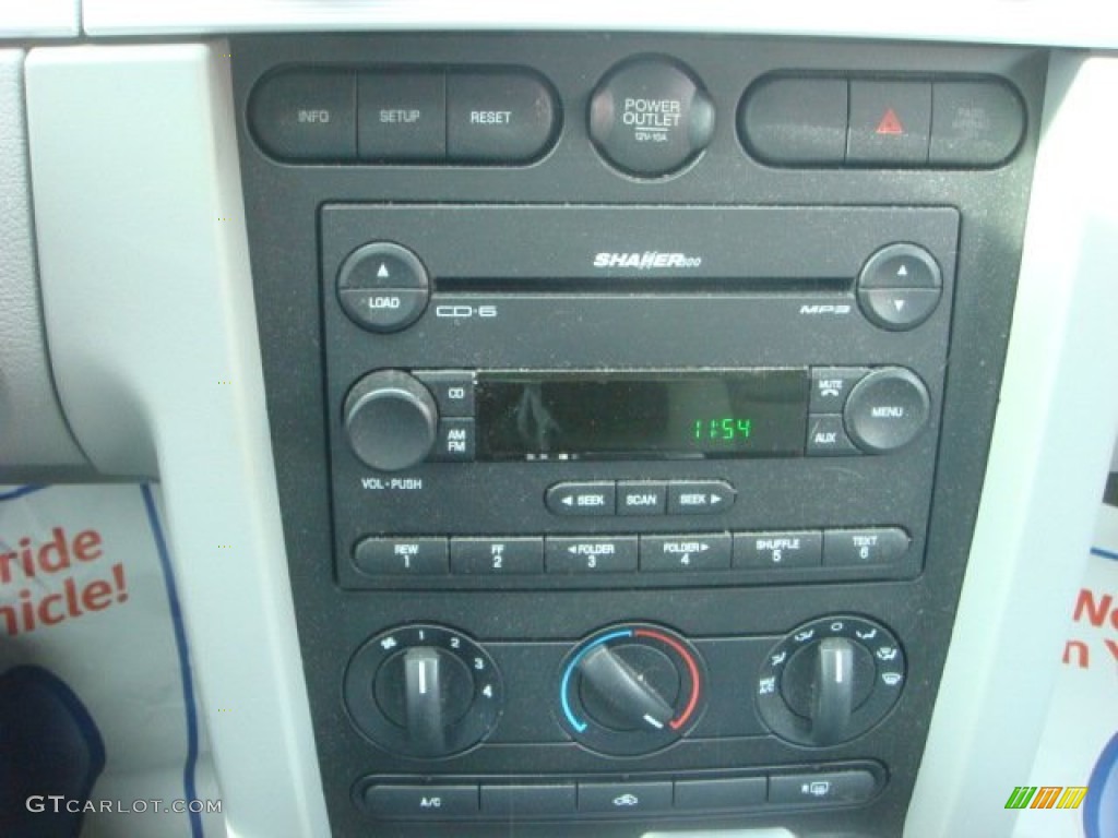 2005 Mustang V6 Deluxe Coupe - Redfire Metallic / Light Graphite photo #13