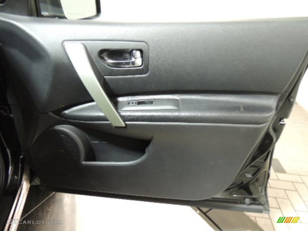 2011 Rogue S AWD Krom Edition - Wicked Black / Black photo #12