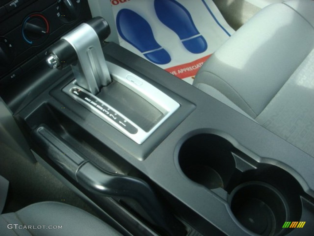 2005 Mustang V6 Deluxe Coupe - Redfire Metallic / Light Graphite photo #14