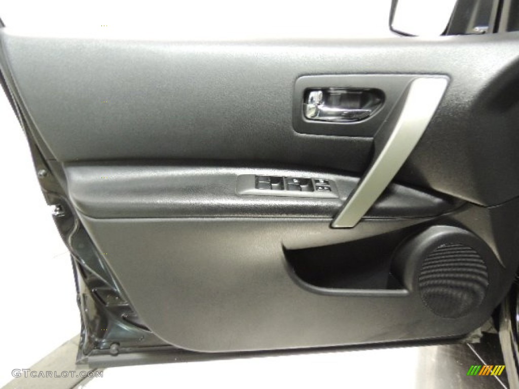 2011 Rogue S AWD Krom Edition - Wicked Black / Black photo #14