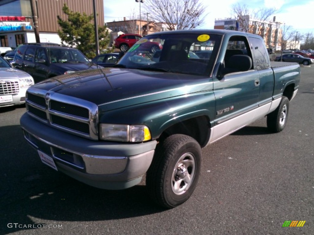 1998 Ram 1500 ST Extended Cab 4x4 - Emerald Green Pearl / Gray photo #1
