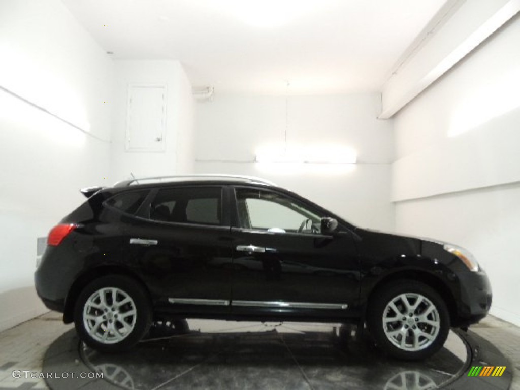 2011 Rogue SL AWD - Wicked Black / Gray photo #4