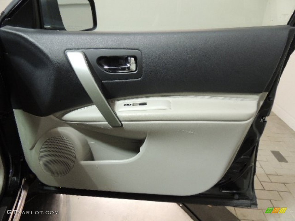2011 Rogue SL AWD - Wicked Black / Gray photo #12