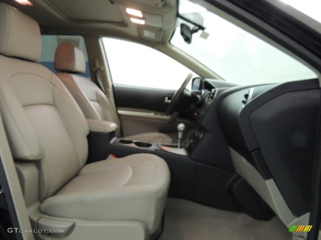 2011 Rogue SL AWD - Wicked Black / Gray photo #13