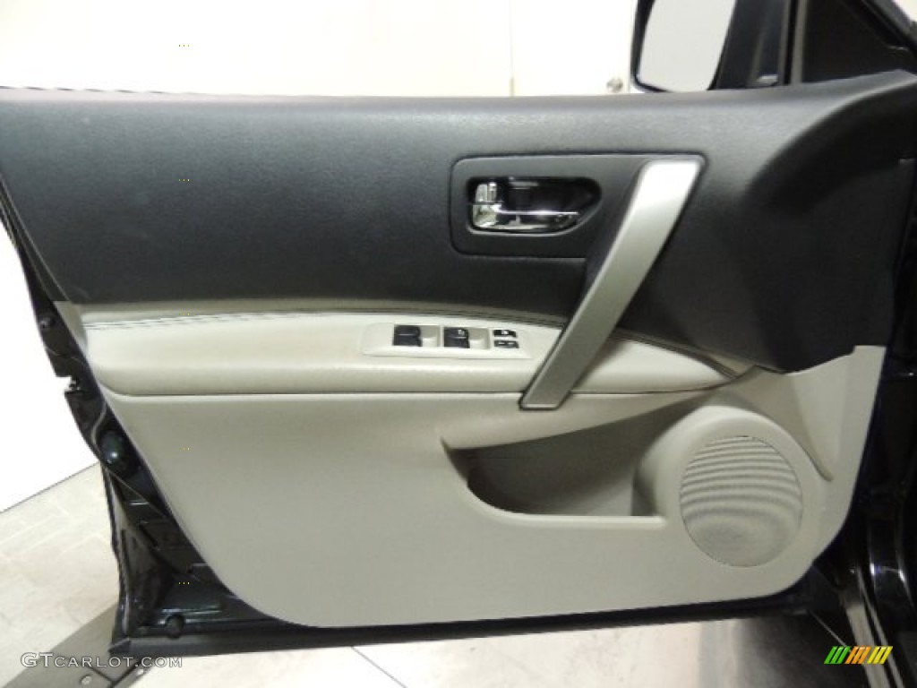 2011 Rogue SL AWD - Wicked Black / Gray photo #14