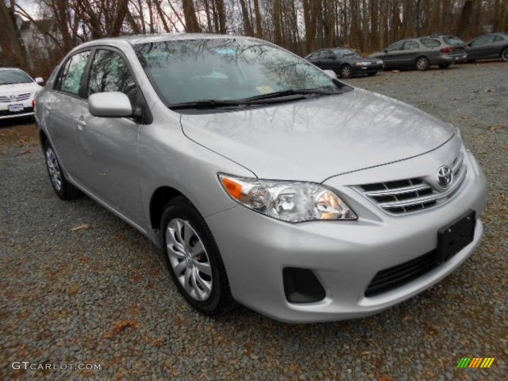 2013 Corolla LE - Classic Silver Metallic / Dark Charcoal photo #1