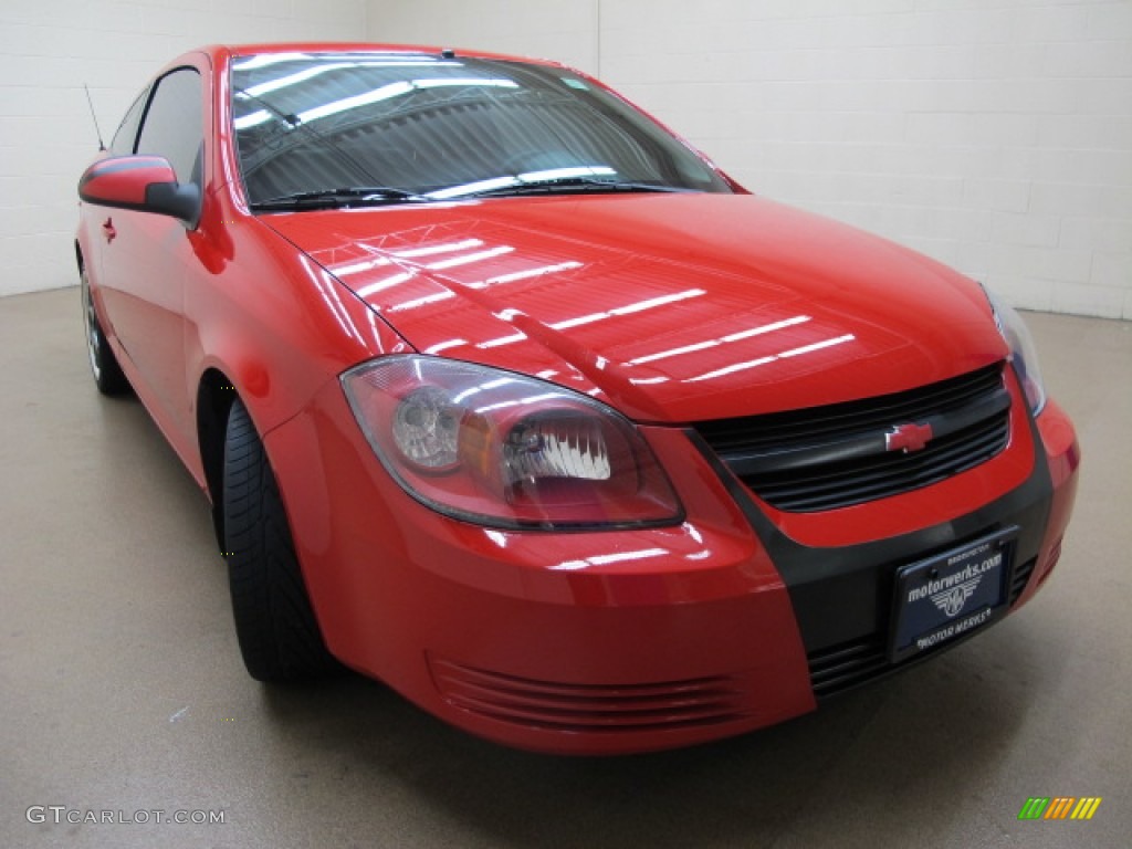 2005 Cobalt Coupe - Victory Red / Gray photo #1