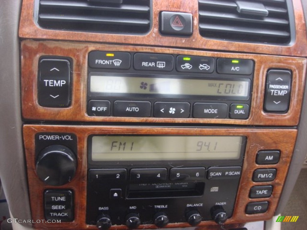 1997 Lexus LS 400 Controls Photo #75099873