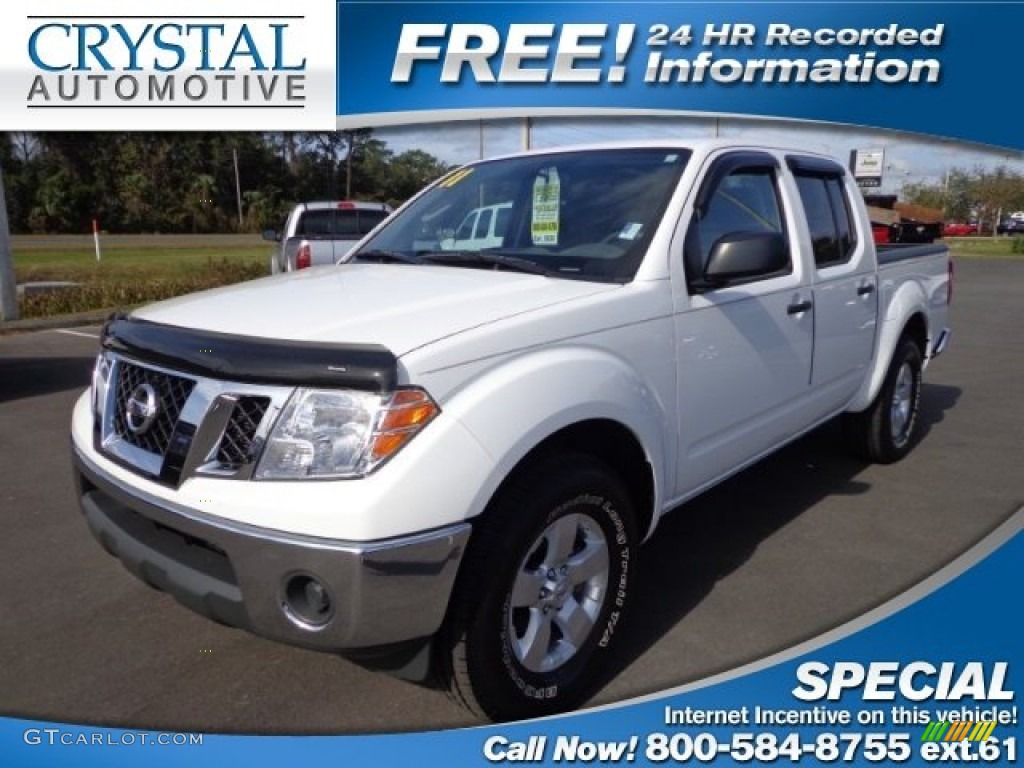 2011 Frontier SV Crew Cab - Avalanche White / Steel photo #1