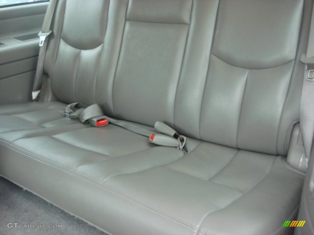 2005 Suburban 1500 LT 4x4 - Silver Birch Metallic / Tan/Neutral photo #12