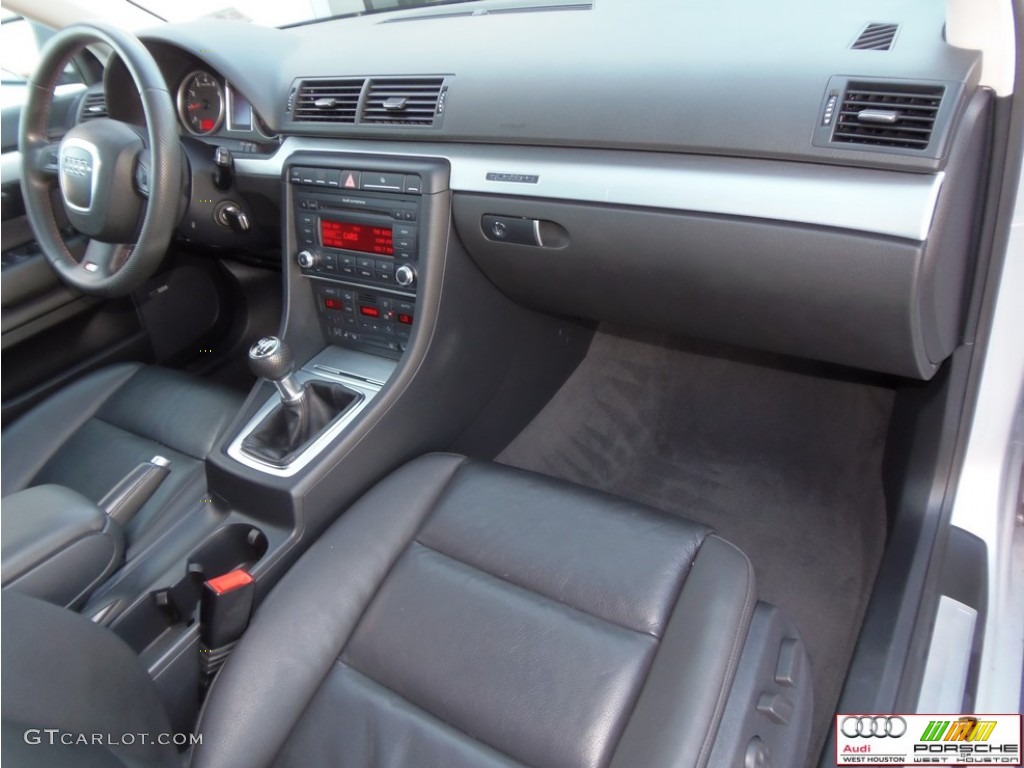 2008 A4 2.0T quattro S-Line Sedan - Light Silver Metallic / Black photo #24