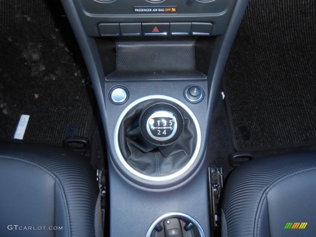 2013 Volkswagen Beetle 2.5L 5 Speed Manual Transmission Photo #75104557