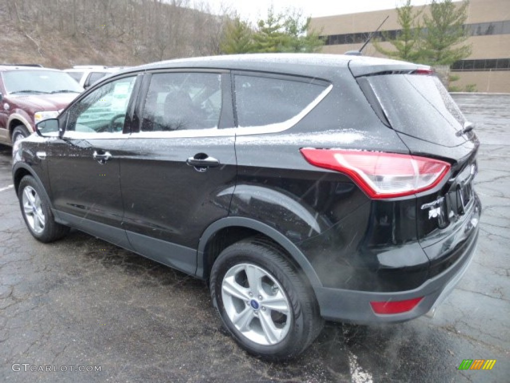 2013 Escape SE 1.6L EcoBoost 4WD - Tuxedo Black Metallic / Charcoal Black photo #4