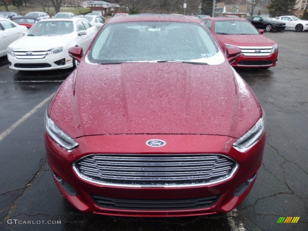 2013 Fusion Hybrid SE - Ruby Red Metallic / Charcoal Black photo #6