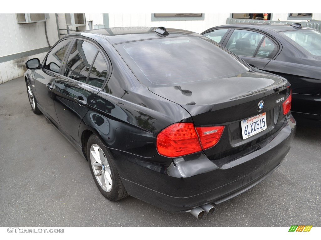 2010 3 Series 328i Sedan - Black Sapphire Metallic / Beige photo #2