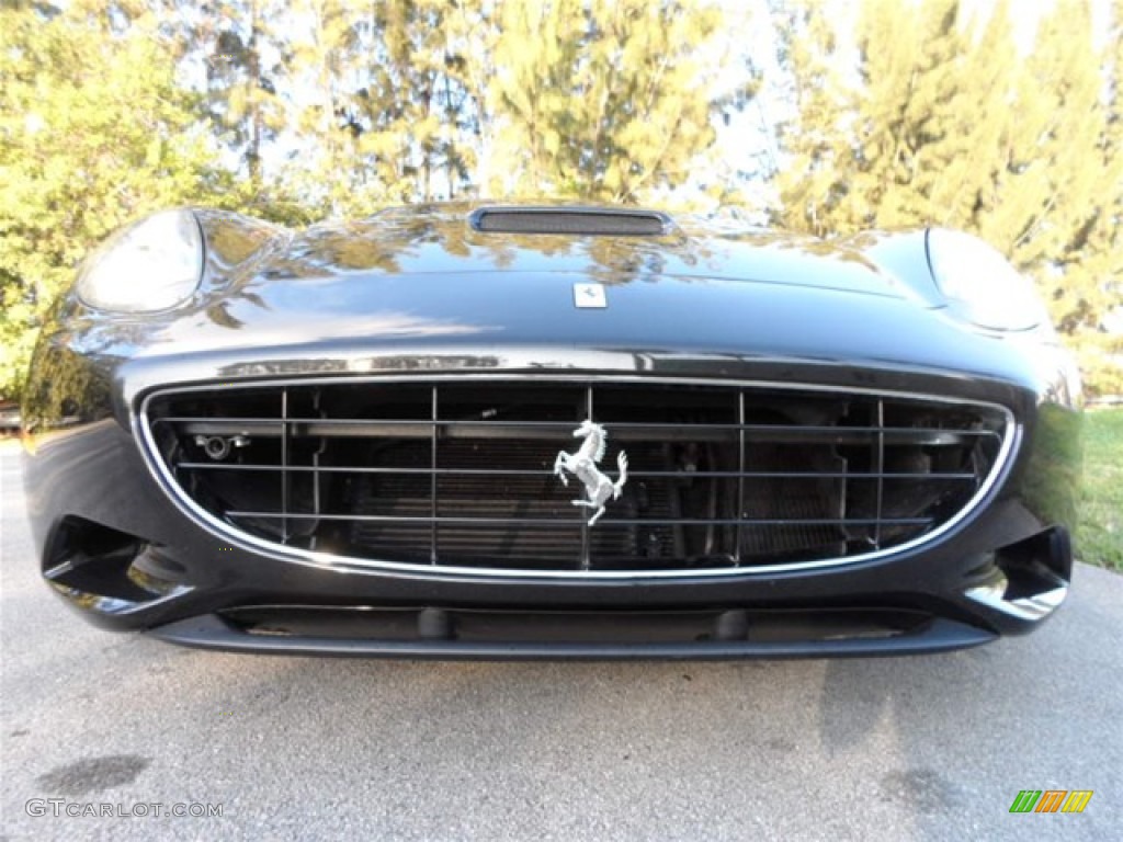 2009 Ferrari California Standard California Model Marks and Logos Photo #75109324