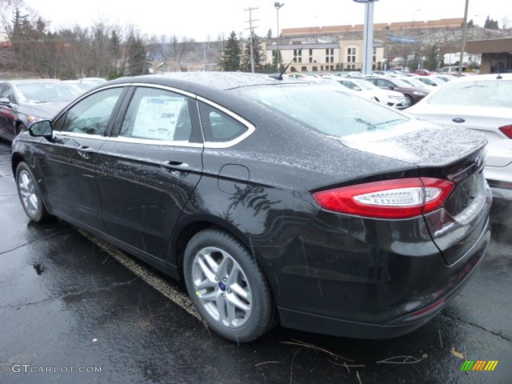 2013 Fusion SE 1.6 EcoBoost - Tuxedo Black Metallic / Charcoal Black photo #4