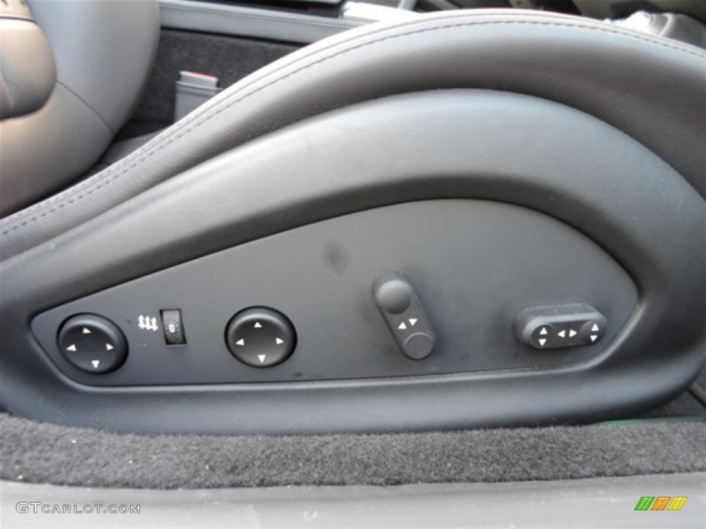 2009 Ferrari California Standard California Model Controls Photo #75110035