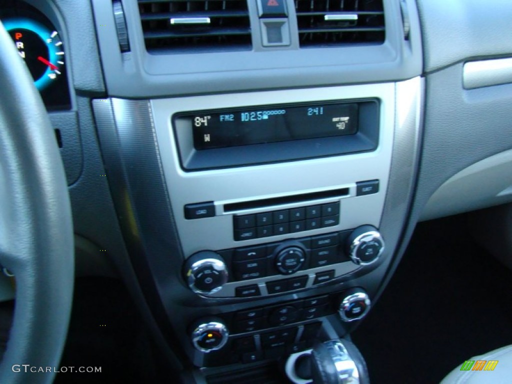 2010 Fusion SEL V6 - Sterling Grey Metallic / Camel photo #19