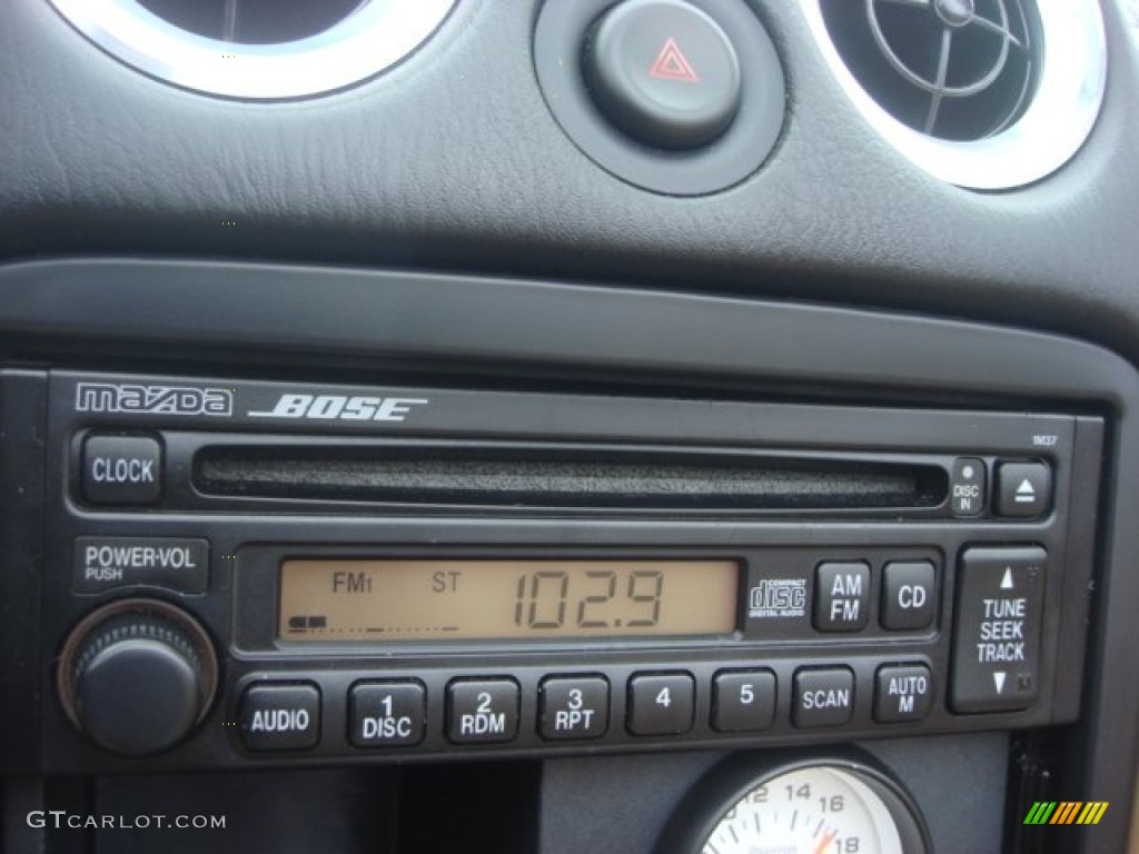 2001 Mazda MX-5 Miata LS Roadster Audio System Photo #75116490