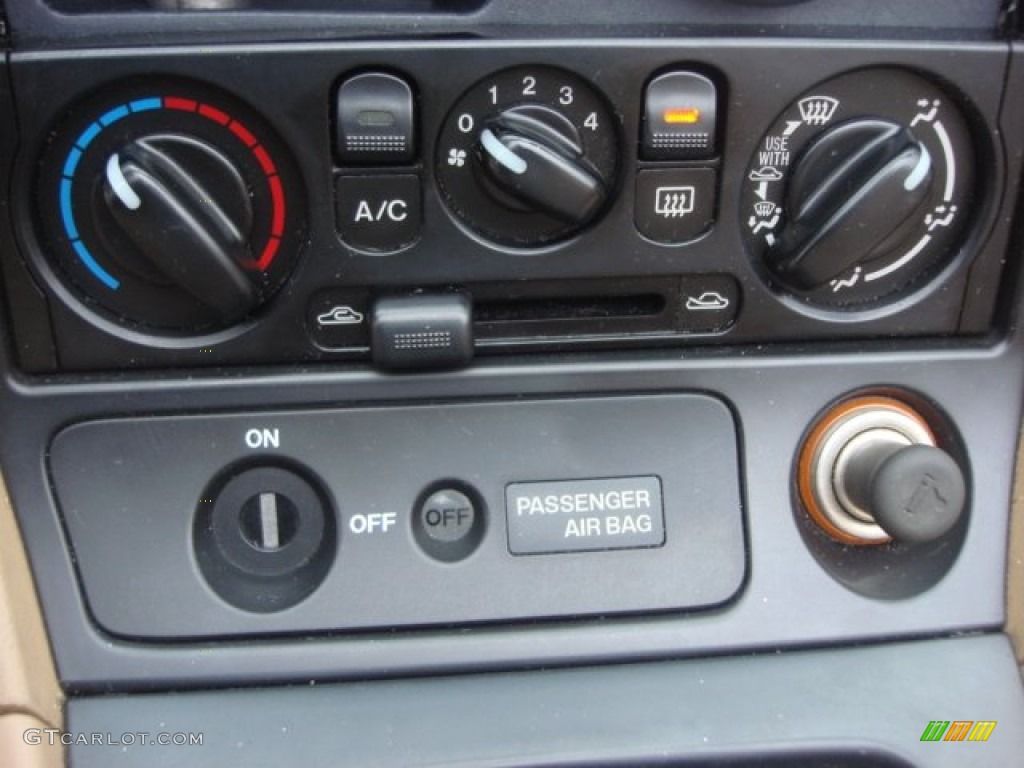 2001 Mazda MX-5 Miata LS Roadster Controls Photo #75116502