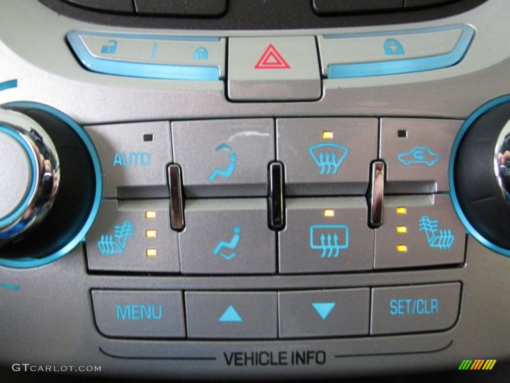 2011 Chevrolet Equinox LT AWD Controls Photo #75117967