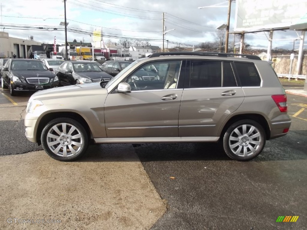 2010 GLK 350 4Matic - Sand Beige Metallic / Almond/Black photo #8