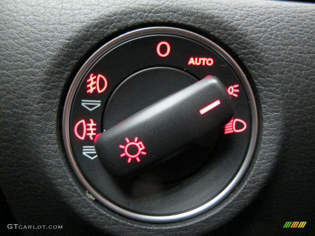 2005 Audi A8 L 4.2 quattro Controls Photo #75125264