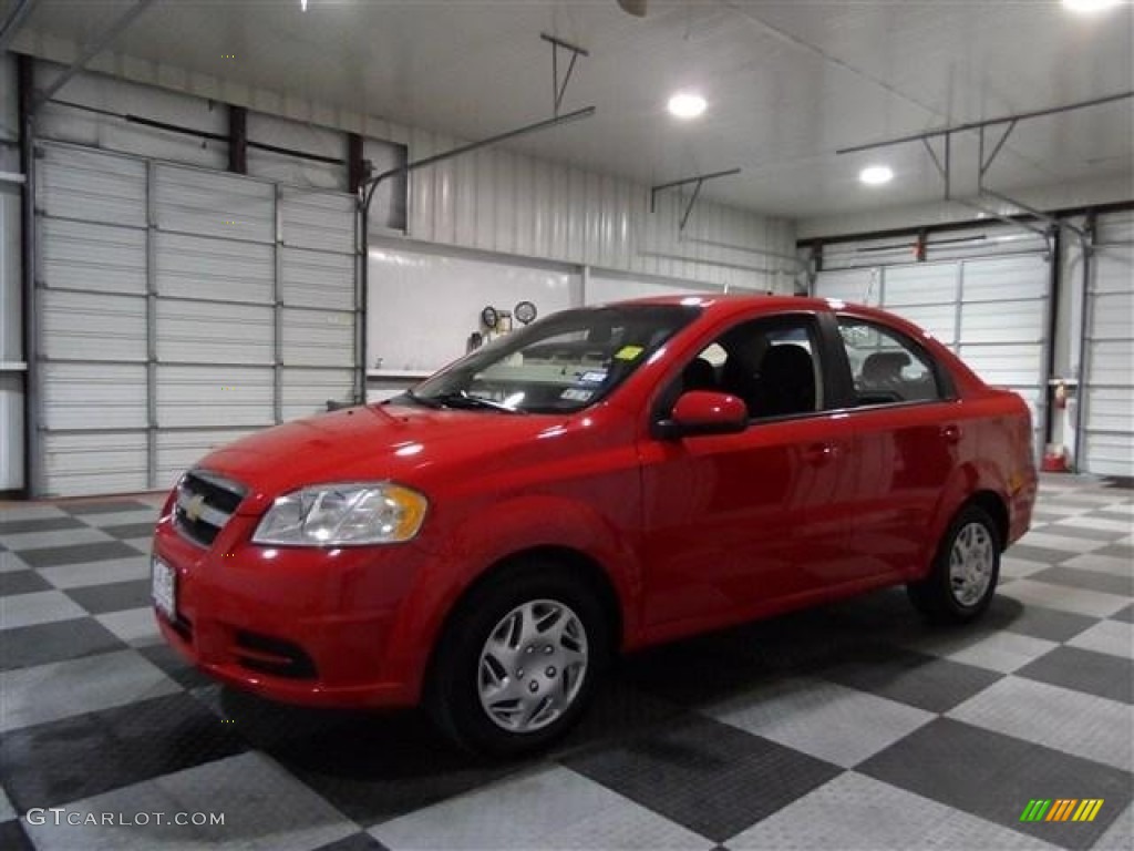 2010 Aveo LS Sedan - Victory Red / Charcoal photo #4