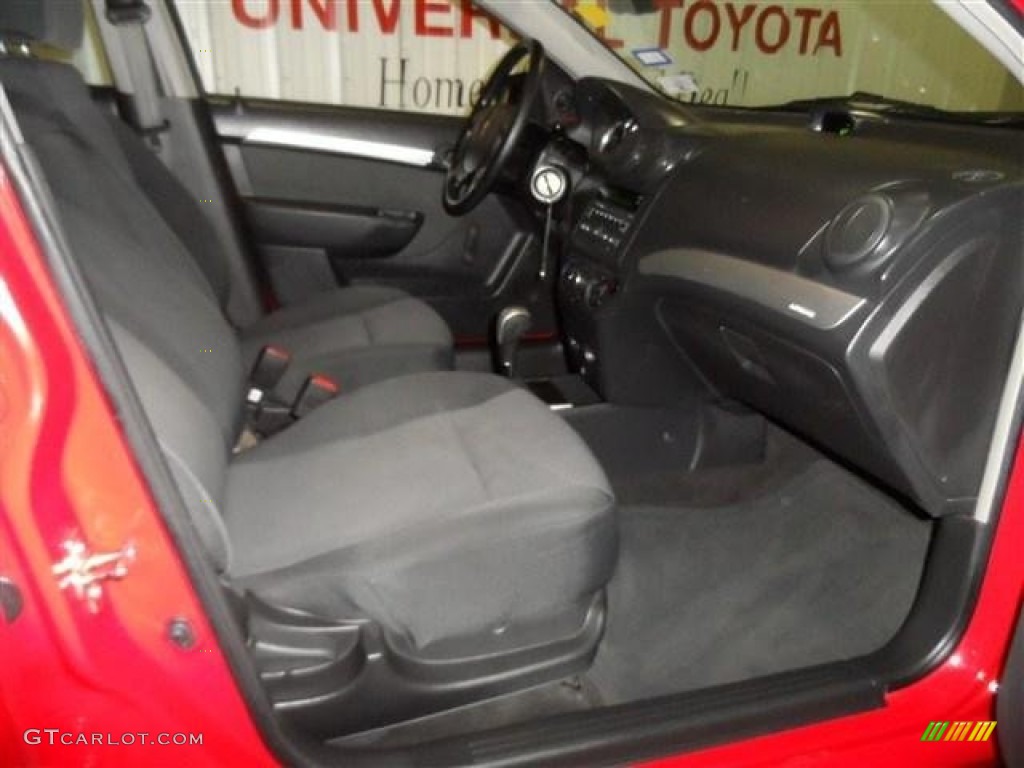 2010 Aveo LS Sedan - Victory Red / Charcoal photo #16