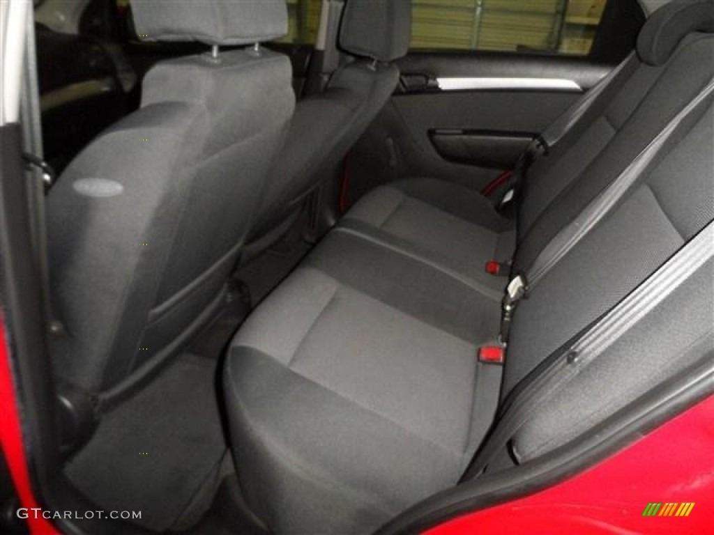 2010 Aveo LS Sedan - Victory Red / Charcoal photo #19
