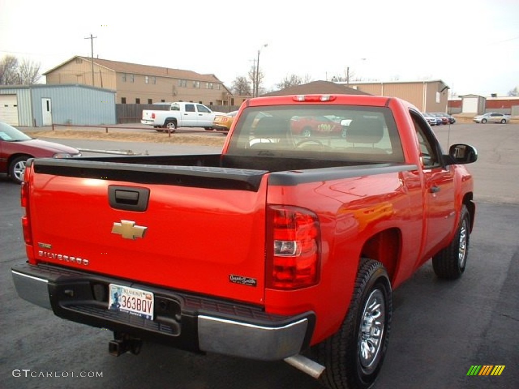 2009 Silverado 1500 Regular Cab 4x4 - Victory Red / Dark Titanium photo #4