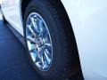 Ivory Tri-Coat Pearl - 300 Limited Photo No. 4