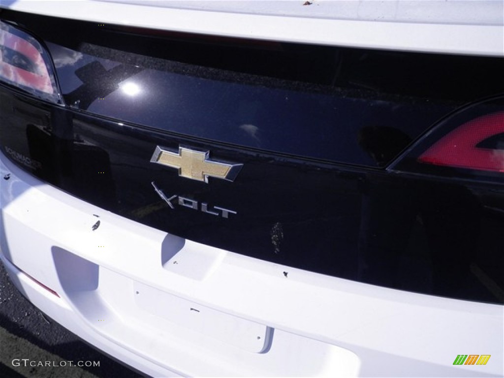 2012 Volt Hatchback - Summit White / Jet Black/Ceramic White Accents photo #8
