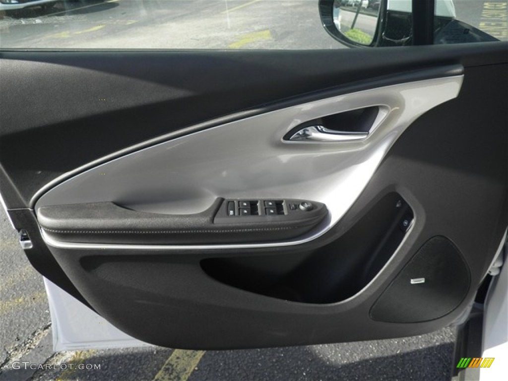 2012 Volt Hatchback - Summit White / Jet Black/Ceramic White Accents photo #12